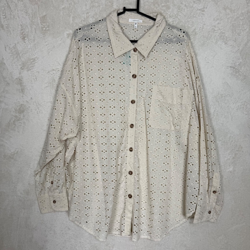 Cream Eyelet Button Up Shirt XL Relaxed Fit Lightweight Minimal Chic Top NWT